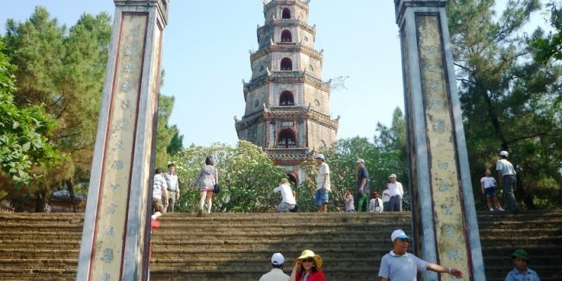 Интересные места Азии: пагода Тьен Му