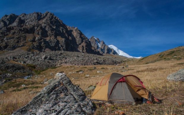 Как выбрать палатку для отдыха, кемпинга и похода