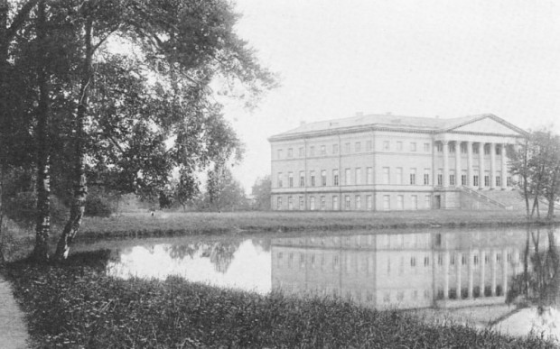 Английский дворец в Сергиевском парке 