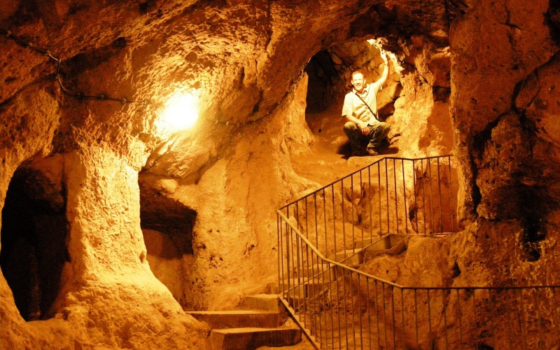 Древний подземный город Деринкую