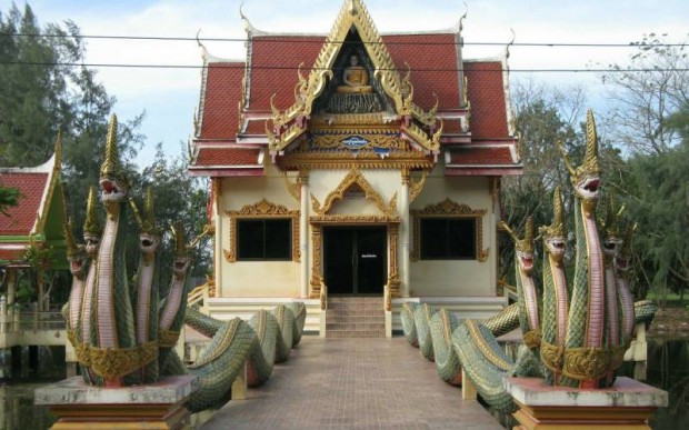 Интересные места в Пханг Нга: Храм обезьян