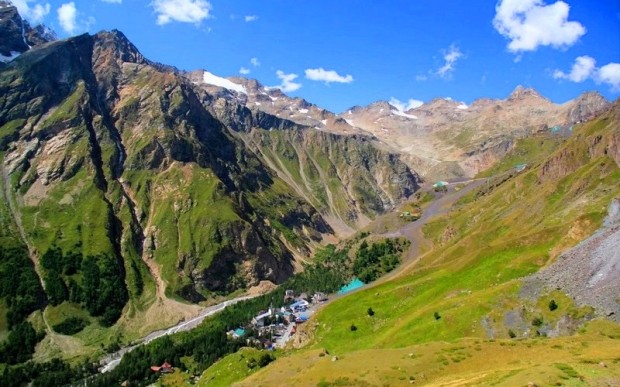Кавказ в Западном Приэльбрусье – пеший туризм и всё, всё, всёНачать путешествие с Begin-Journey