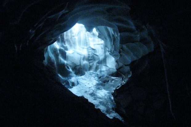 Ледяные пещеры Южного полюса 