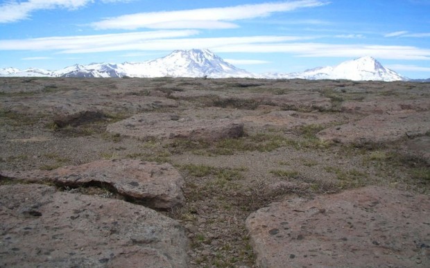 Мегалитический пол на плато Эль-Энладрилладо (El-Enladrillado)