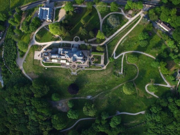 Памятники архитектуры Европы Замок Драхенбург в Германии