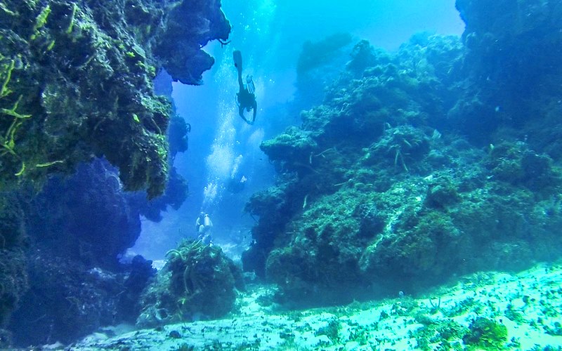 Подводные мегалиты на западе Кубы