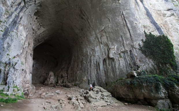 Посмотреть в Глаза Бога – пещера Проходна в Болгарии