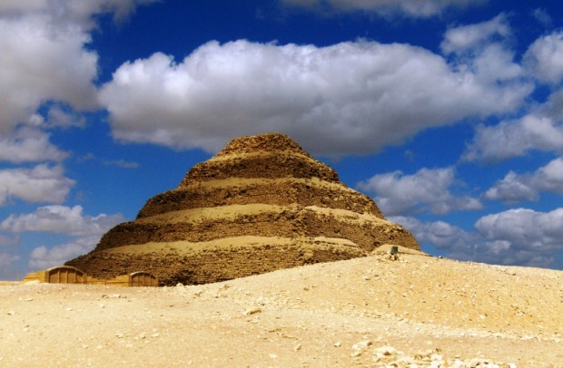 Путешествие по Африке: ступенчатая пирамида Джосера в Саккаре