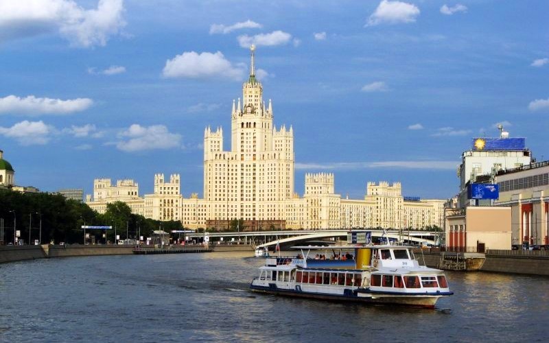Увлекательные прогулки на теплоходе по Москве-реке